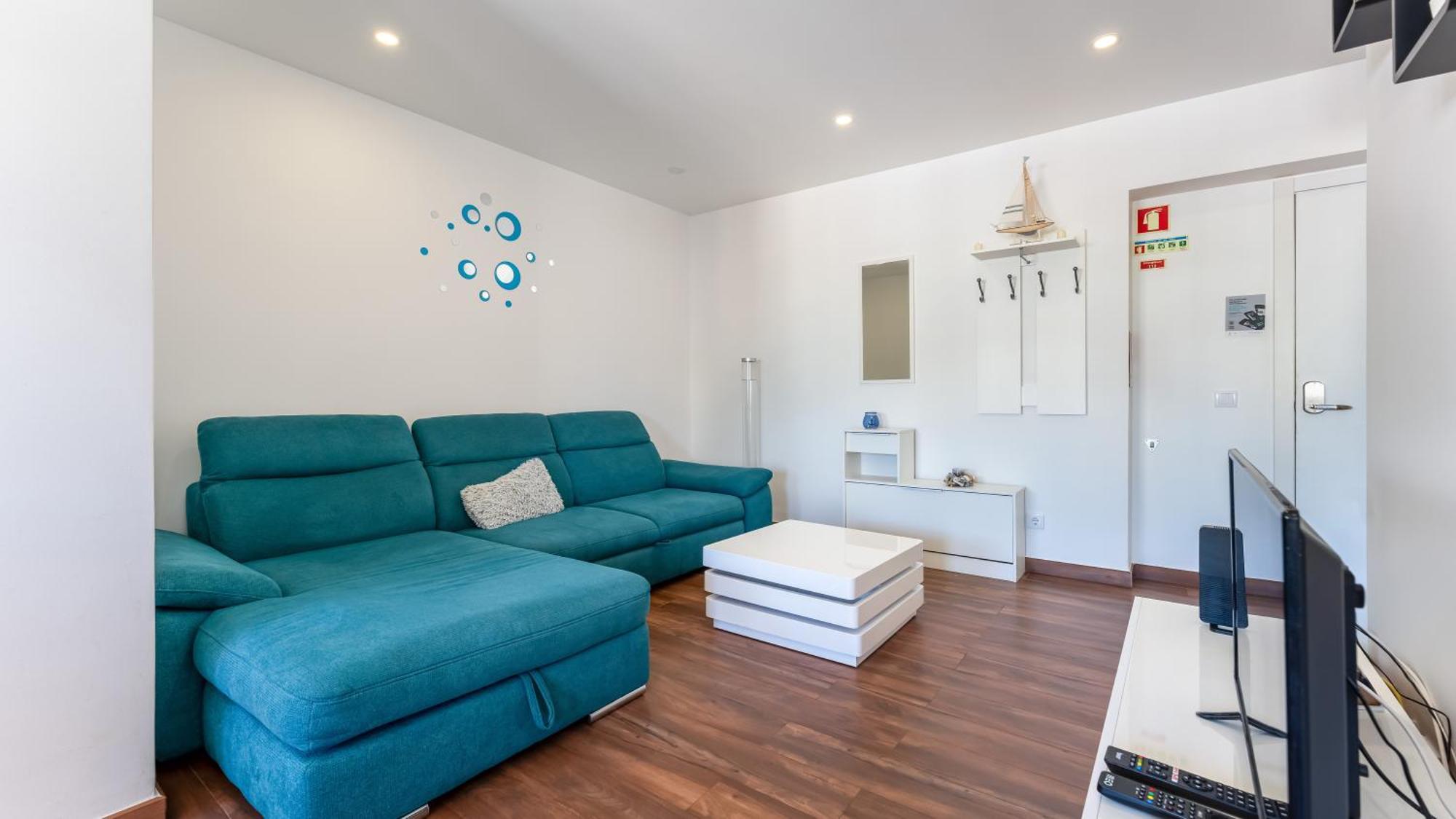 Serene Blue 1 Bdr Flat With Balcony By Lovelystay Portimão Exteriör bild